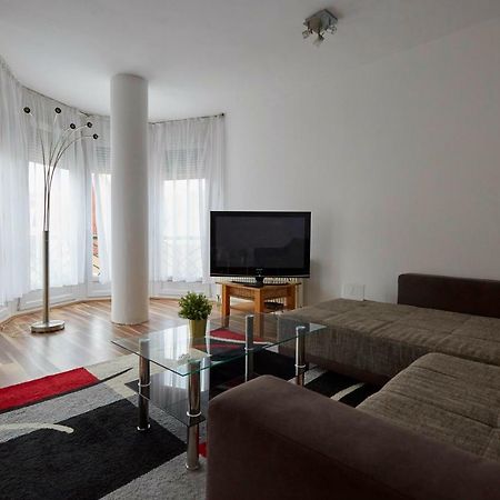 Optimum Home Pecs Luaran gambar